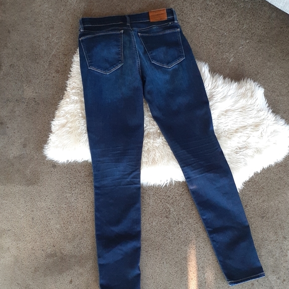 Lucky Brand Jeans {Ava Skinny-ankle. Size 2/26} - Picture 4 of 6